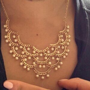 Forever 21 faux gold and pearl necklace - FREE with bundle